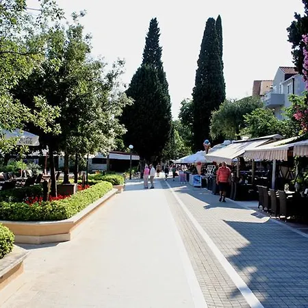 Lapad Rest And Relax